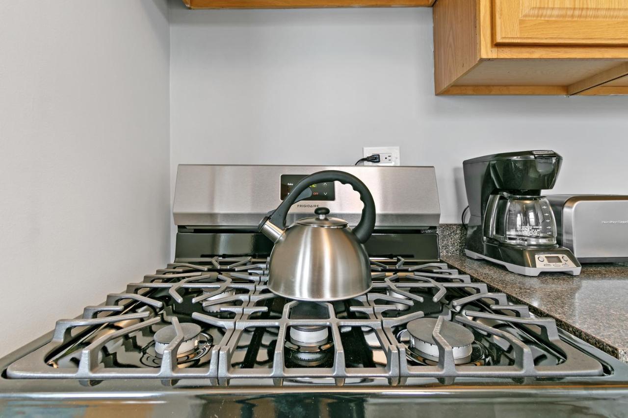 Captivating 1Br Apt With Full Kitchen - Belmont I4 Chicago Exterior photo