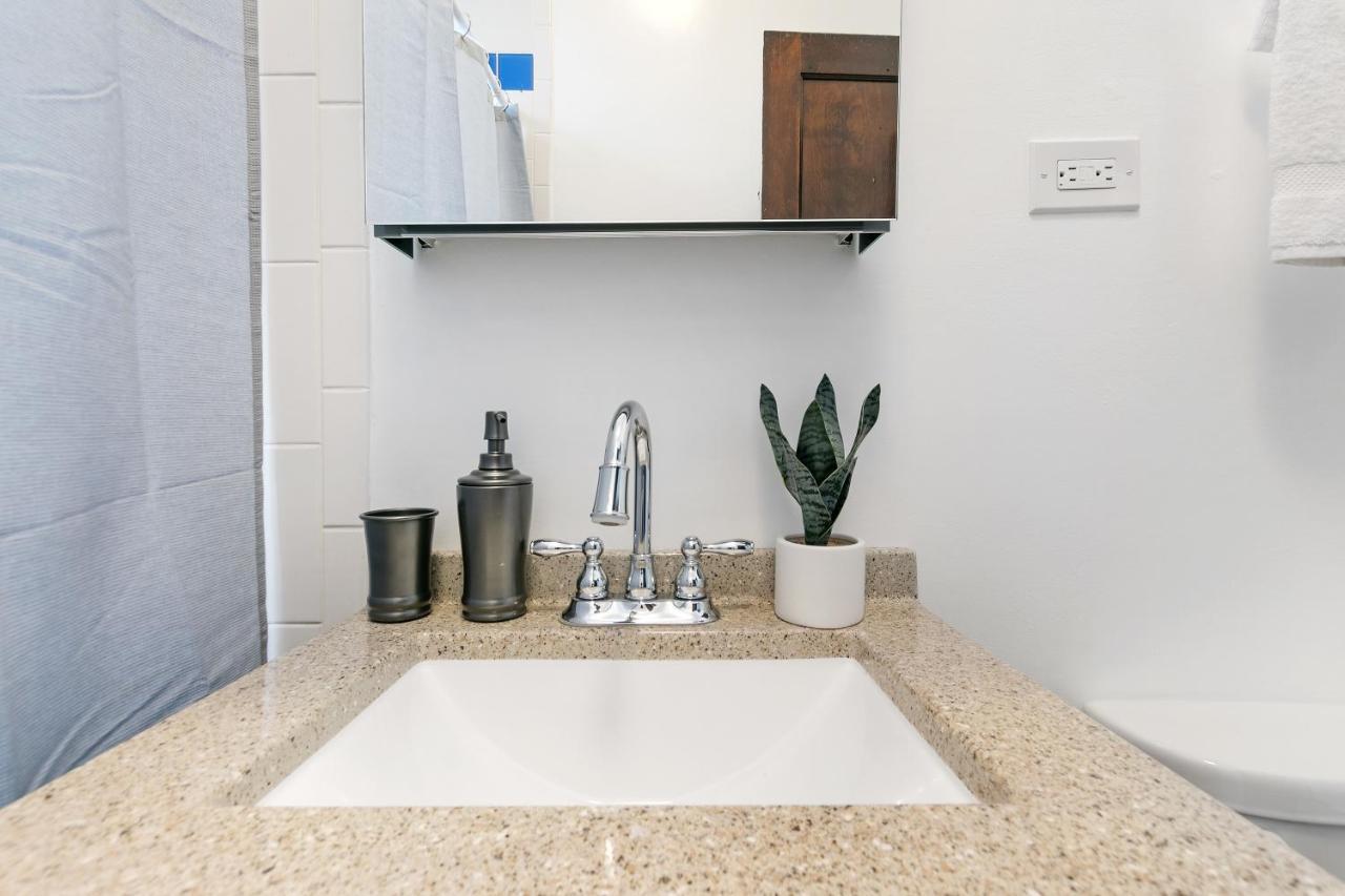 Captivating 1Br Apt With Full Kitchen - Belmont I4 Chicago Exterior photo